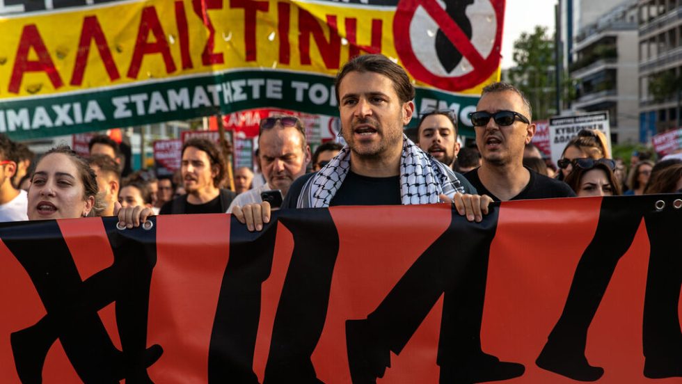 Ο διασώστης Ιάσονας Αποστολόπουλος